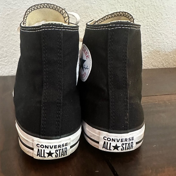 Converse Chuck Taylor Hi Tops (Men’s Size 10) Excellent Used Condition - Picture 4 of 6